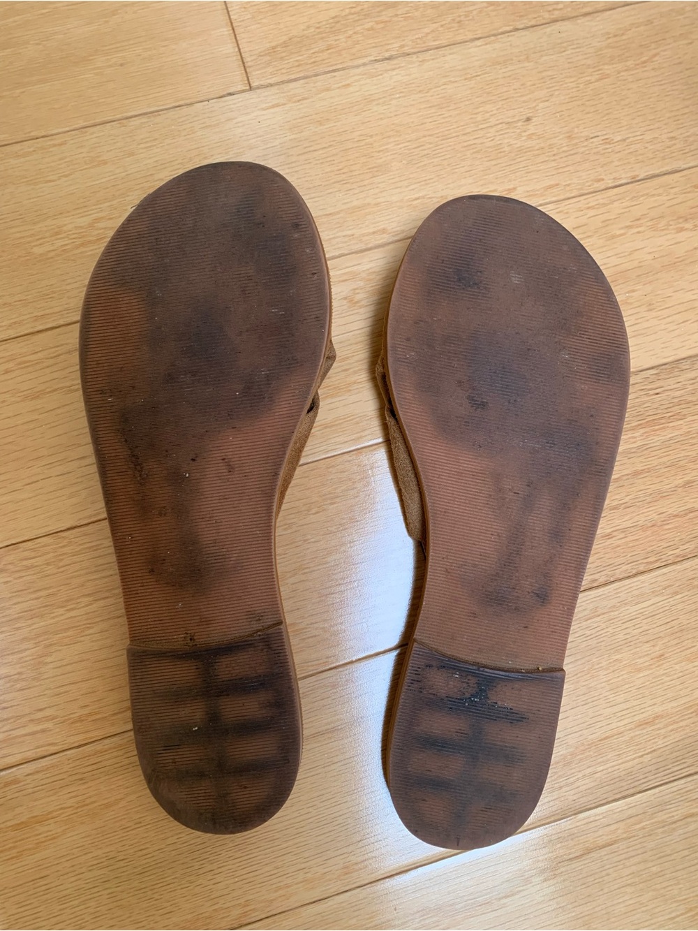 Abercrombie & Fitch Brown Knotted Suede Slide Sandals - Picture 3 of 3
